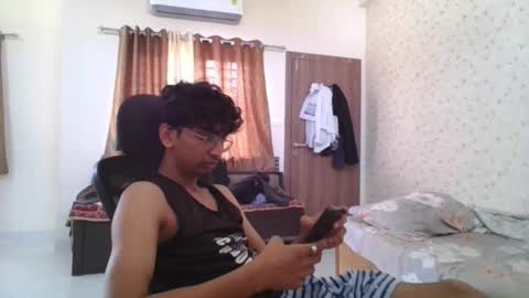 Mask Boy online show from October 17, 5:00 am