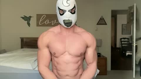 masked_muscled online show from February 1, 4:05 pm