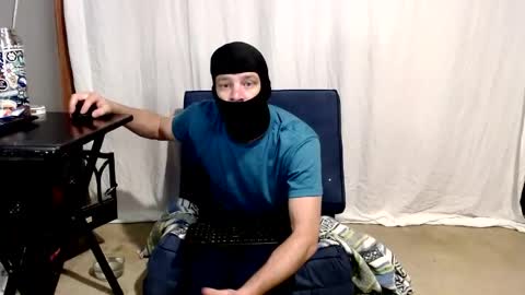 maskedyogaman online show from April 27, 2:08 am