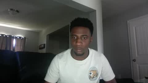 maskon_28 online show from January 13, 5:17 pm