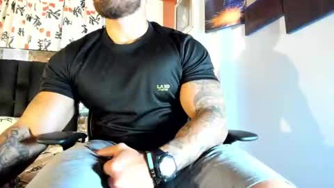 Snapshot of mason_fit chatting on December 28, 11:05 pm Mason Andre online show from December 28, 11:05 pm