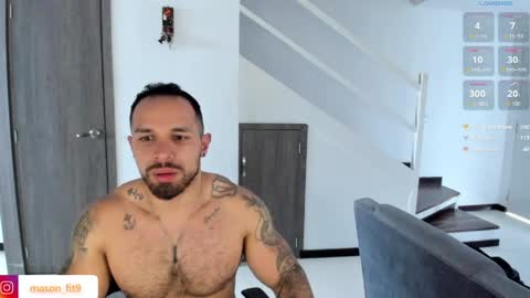Mason Andre online show from April 29, 7:42 pm