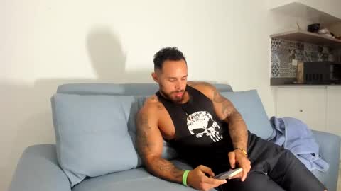 Snapshot of mason_fit chatting on December 9, 12:12 am Mason Andre online show from December 9, 12:12 am