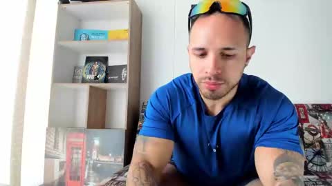 Snapshot of mason_fit chatting on February 11, 10:07 pm Mason Andre online show from February 11, 10:07 pm