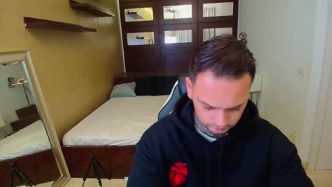 Snapshot of masondune chatting on October 26, 5:20 am MasonDune online show from October 26, 5:20 am