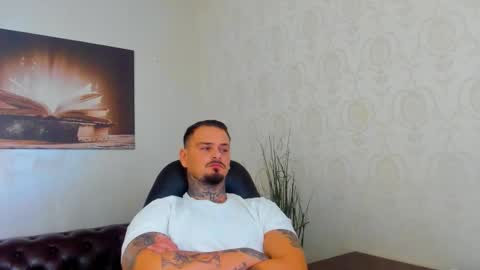 Snapshot of masondune chatting on October 12, 5:23 am MasonDune online show from October 12, 5:23 am