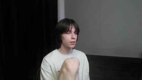 masonsilver_ online show from April 26, 8:01 am