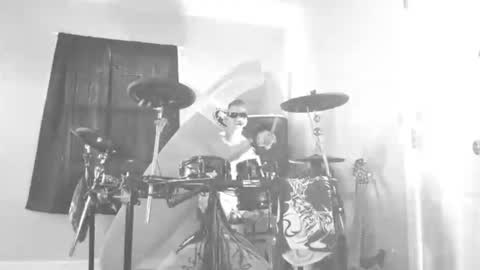 HappyZending online show from April 26, 10:50 pm