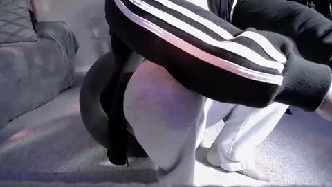 HappyZending online show from April 5, 1:29 pm