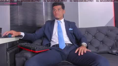 I am Massimo online show from June 16, 12:18 pm