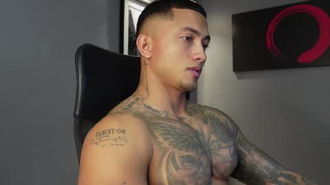 Massimo online show from December 15, 3:03 am