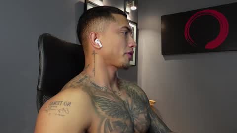 Massimo online show from December 22, 2:53 am