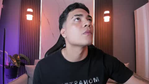 massimo_ross online show from April 20, 10:29 am