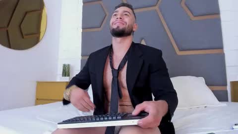 Snapshot of massimofiore_ chatting on September 9, 3:28 am Massimo online show from September 9, 3:28 am