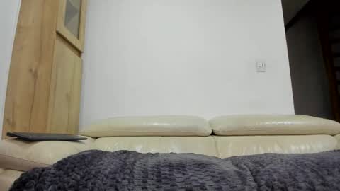 Snapshot of master4pigbitchslv chatting on October 27, 10:28 am Domi online show from October 27, 10:28 am