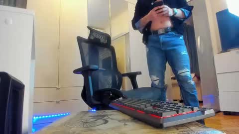 Matthew online show from October 28, 10:12 pm