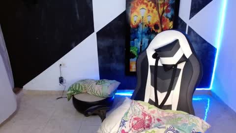 master_black777 online show from March 27, 2:38 am