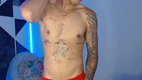 Snapshot of master_black777 chatting on September 18, 4:03 am master_black777 online show from September 18, 4:03 am