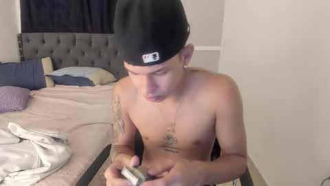 Snapshot of master_boy28 chatting on October 12, 10:15 pm master_boy28 online show from October 12, 10:15 pm