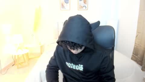 Snapshot of master_boy28 chatting on March 7, 11:51 am master_boy28 online show from March 7, 11:51 am