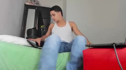 Snapshot of master_dominant_777 chatting on September 16, 9:15 pm master_dominant_777 online show from September 16, 9:15 pm
