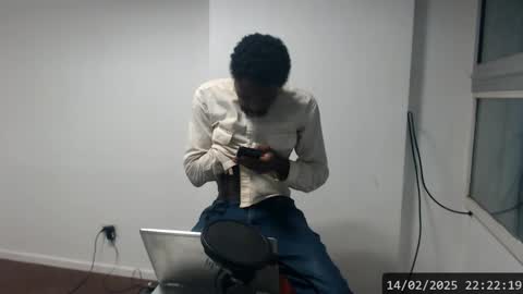Snapshot of masterdomfuck chatting on February 15, 1:22 am Masterdomfuck online show from February 15, 1:22 am
