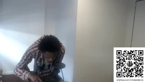 Snapshot of masterdomfuck chatting on October 18, 6:13 pm Masterdomfuck online show from October 18, 6:13 pm