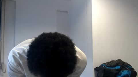 Snapshot of masterdomfuck chatting on March 5, 9:28 pm Masterdomfuck online show from March 5, 9:28 pm