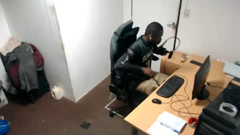 Masterdomfuck online show from June 21, 11:54 pm