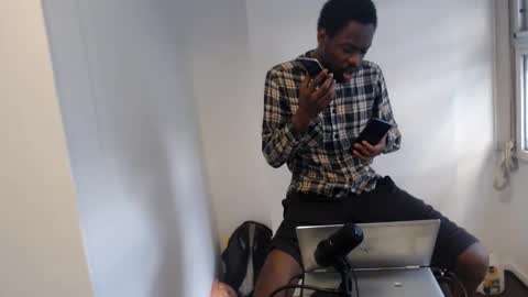Snapshot of masterdomfuck chatting on February 4, 7:22 pm Masterdomfuck online show from February 4, 7:22 pm