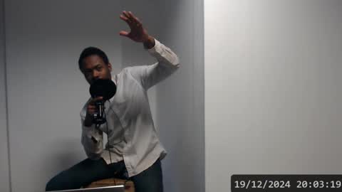 Snapshot of masterdomfuck chatting on December 19, 11:03 pm Masterdomfuck online show from December 19, 11:03 pm
