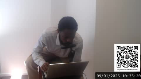 Snapshot of masterdomfuck chatting on January 9, 1:35 pm Masterdomfuck online show from January 9, 1:35 pm