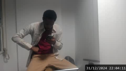 Snapshot of masterdomfuck chatting on January 1, 1:04 am Masterdomfuck online show from January 1, 1:04 am