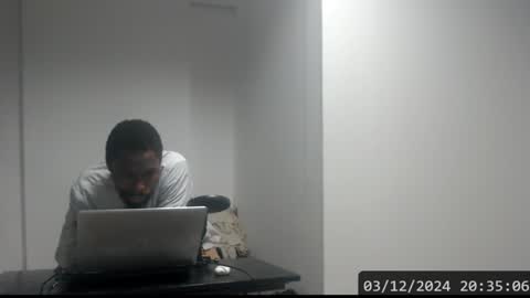 Snapshot of masterdomfuck chatting on December 3, 11:35 pm Masterdomfuck online show from December 3, 11:35 pm