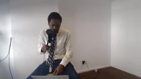 Snapshot of masterdomfuck chatting on February 15, 5:39 pm Masterdomfuck online show from February 15, 5:39 pm