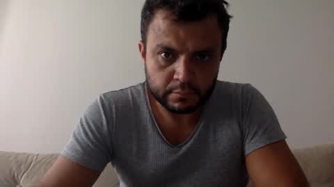Snapshot of masterizmir chatting on September 16, 10:05 am izmir online show from September 16, 10:05 am