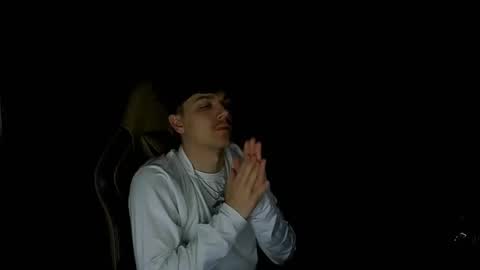 masterjizz1_0 online show from October 31, 5:42 am