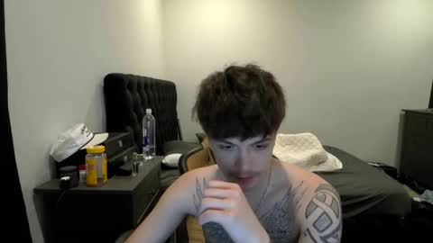 Snapshot of masterjizz1_0 chatting on September 18, 4:14 am masterjizz1_0 online show from September 18, 4:14 am