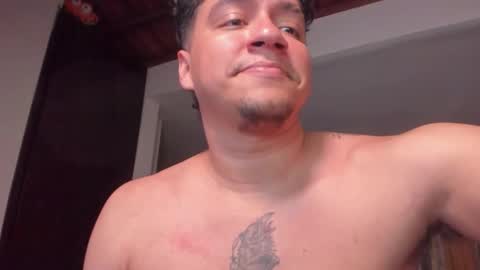 Snapshot of masterjuanc chatting on September 23, 1:05 am Juan Independent Model online show from September 23, 1:05 am