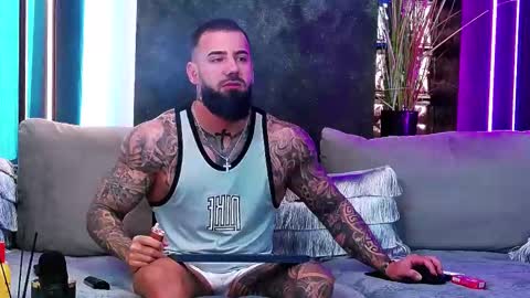 Snapshot of masterkingofmuscle chatting on February 26, 8:48 am masterkingofmuscle online show from February 26, 8:48 am