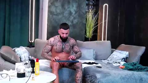 Snapshot of masterkingofmuscle chatting on March 3, 4:19 pm masterkingofmuscle online show from March 3, 4:19 pm