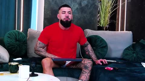 Snapshot of masterkingofmuscle chatting on February 4, 6:57 am masterkingofmuscle online show from February 4, 6:57 am