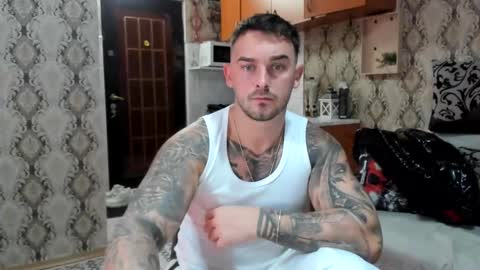 Snapshot of mastermusclejon chatting on October 15, 8:05 pm Jon online show from October 15, 8:05 pm
