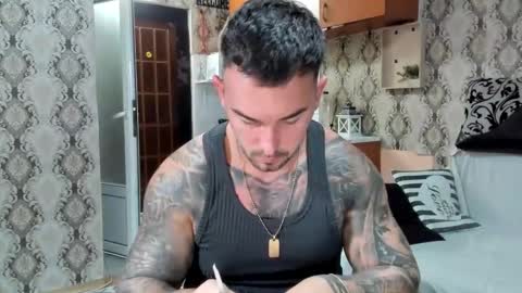 Snapshot of mastermusclejon chatting on September 23, 8:08 pm Jon online show from September 23, 8:08 pm