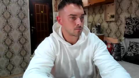 Snapshot of mastermusclejon chatting on October 10, 8:24 pm Jon online show from October 10, 8:24 pm