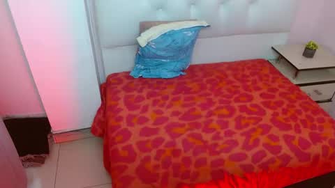 masterpartyx online show from April 16, 8:31 pm