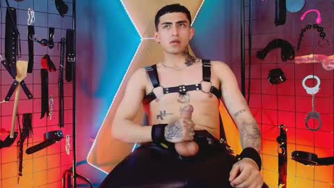 masterr bdsm    online show from October 11, 9:30 pm
