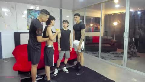 Team Cris Darwin- Fernando- Stiven- David online show from March 4, 11:39 am