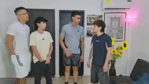 Team Cris Darwin- Fernando- Stiven- David online show from May 19, 11:16 am