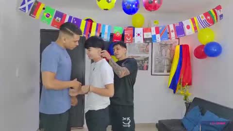 Team Cris Darwin- Fernando- Stiven- David online show from June 21, 11:16 am